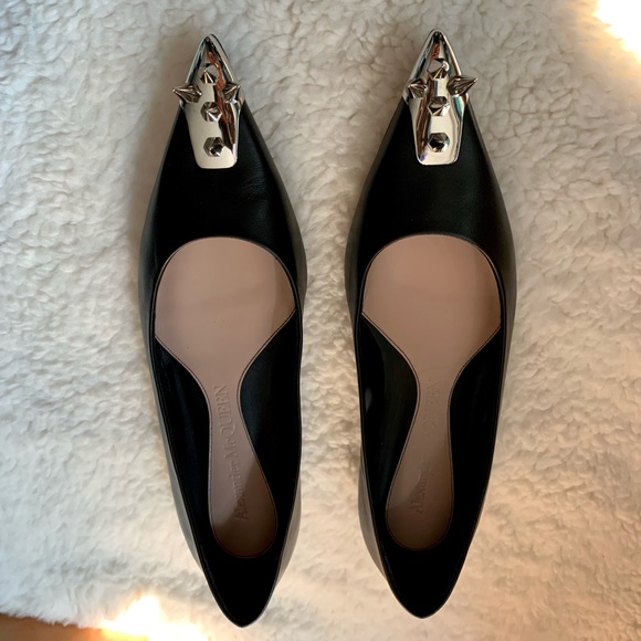 🛑 SOLD 🛑🔥HP🔥 Alexander McQueen Punkstud Flat - Picture 2 of 10
